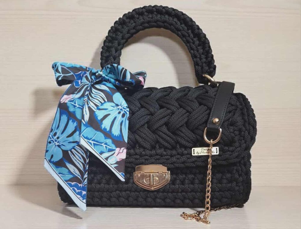 ab7cb991-0e48-41da-b594-8cdbb5895f34