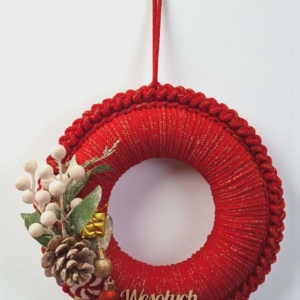 Bożonarodzeniowy wianek w czerwieni