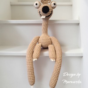 Ręcznie robiona szydełkowa maskotka Leniwiec SID – beżowy